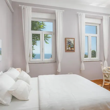 Apartment Gloria * Opatija
