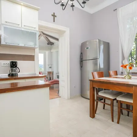 Apartment Gloria Guest house Opatija